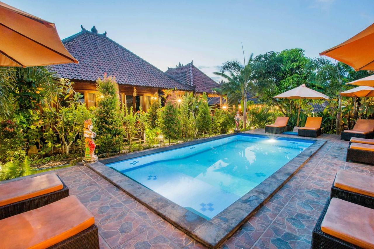 Dinatah Lembongan Villas Екстер'єр фото